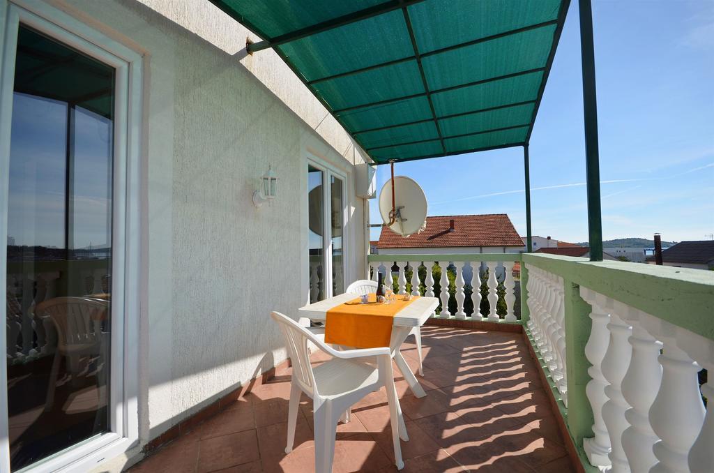 Apartments Nada Vodice Eksteriør billede